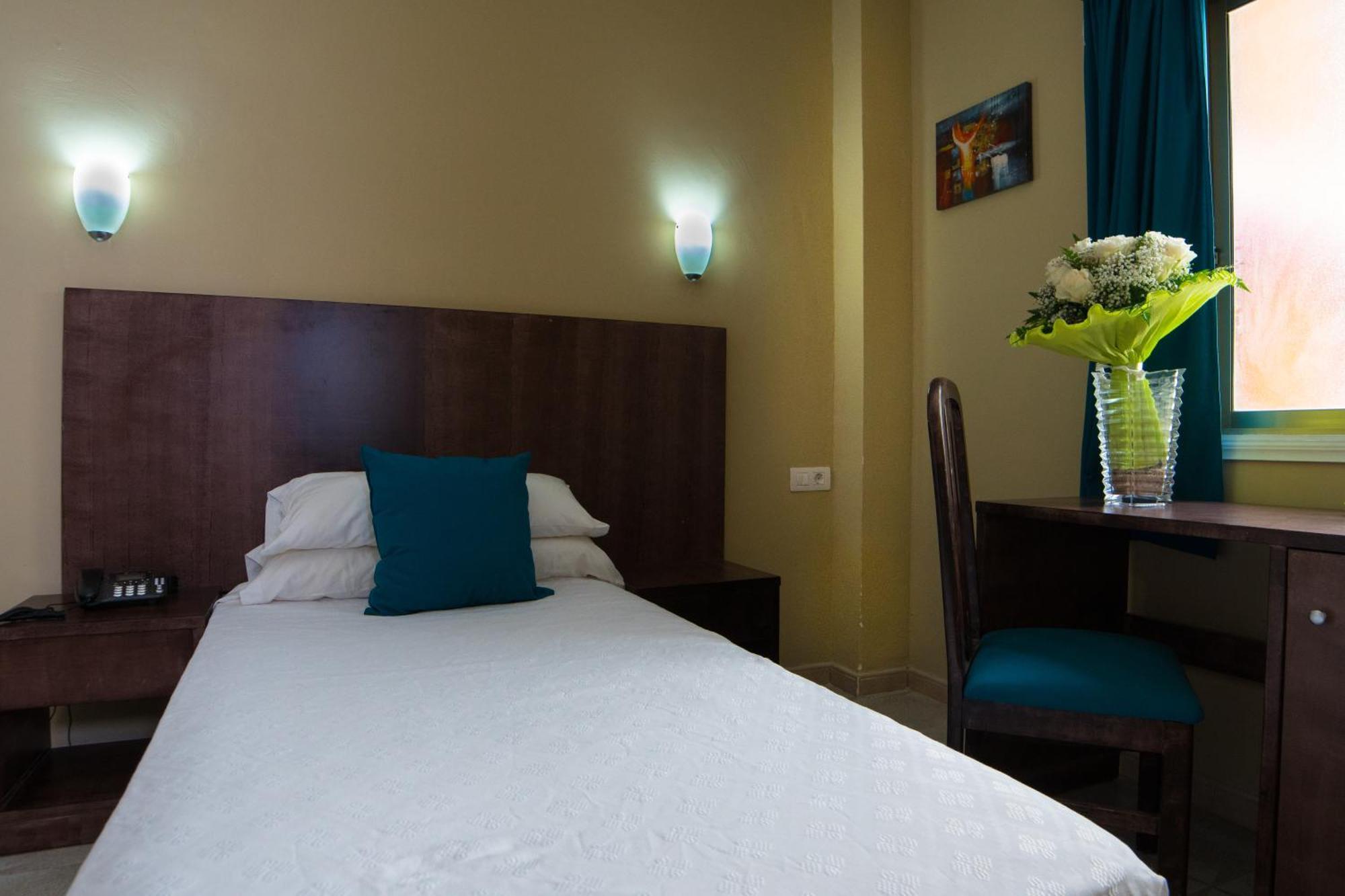 Hotel Aeropuerto Sur San Isidro  Dış mekan fotoğraf